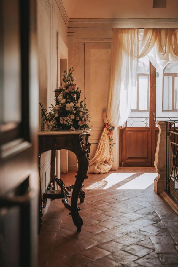 Roio Palazzo Palitti Bed & Breakfast エクステリア 写真